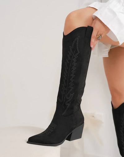 Sofía™ | Botas vaqueras de ante negras con bordado